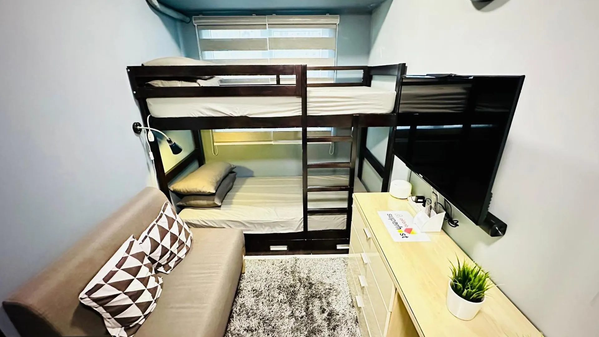 Stylish Luxe Apartment In Smdc Green Residences contacts