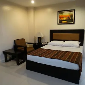 2* Hotel Paragon Tower