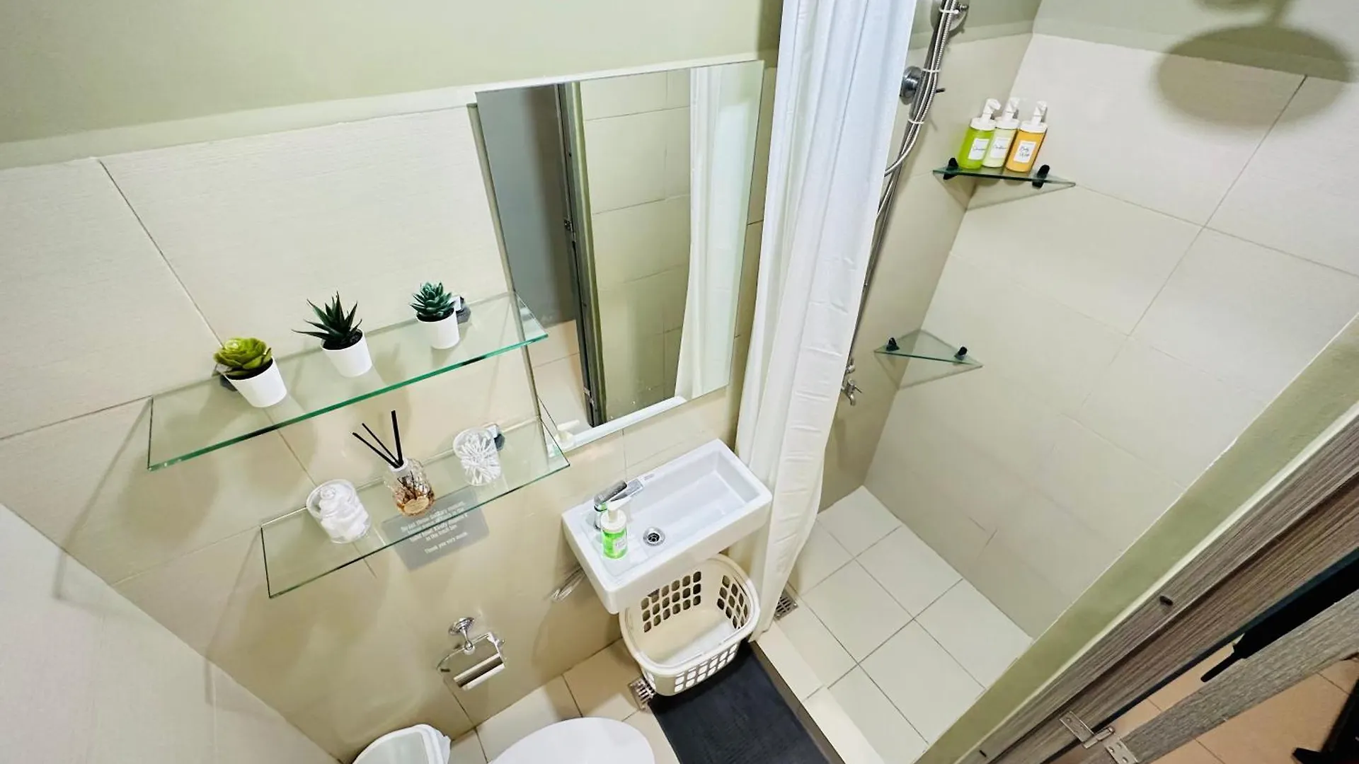 Stylish Luxe Apartment In Smdc Green Residences Manila
